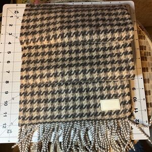 62 x 10 Coach Houndstooth Scarf in Black and Tan
